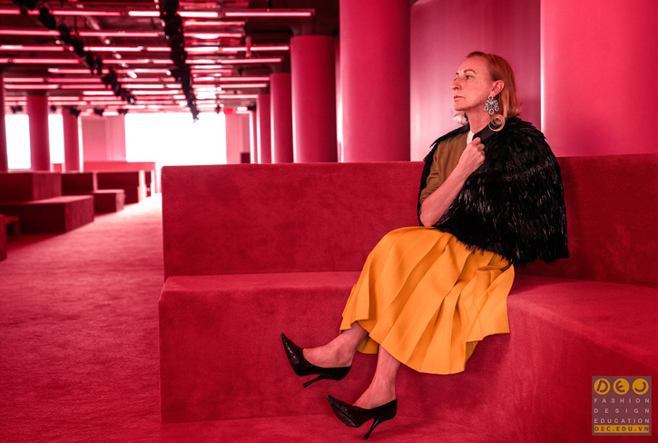 Miuccia Prada - Tìm hiểu về nhà thiết kế thời trang Miuccia Prada