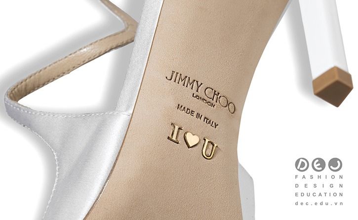 Hãng giày xa xỉ Jimmy Choo về với gia đình Michael Kors cùng mức giá 1,2 tỷ USD