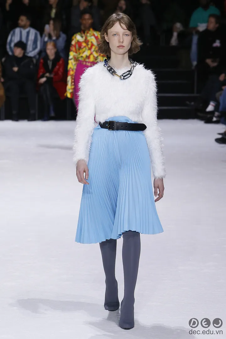 BS-thoi-trang -Ready-to-Wear -Balenciaga-Thu-Dong- 2018 26_zpsyfzwutrh.jpg