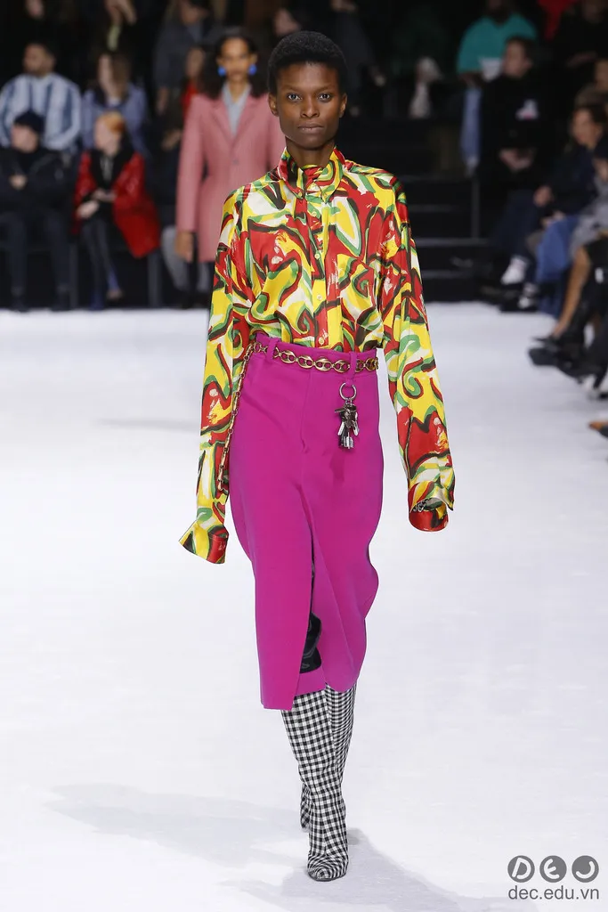 BS-thoi-trang -Ready-to-Wear -Balenciaga-Thu-Dong- 2018 27_zpsu62nakiv.jpg