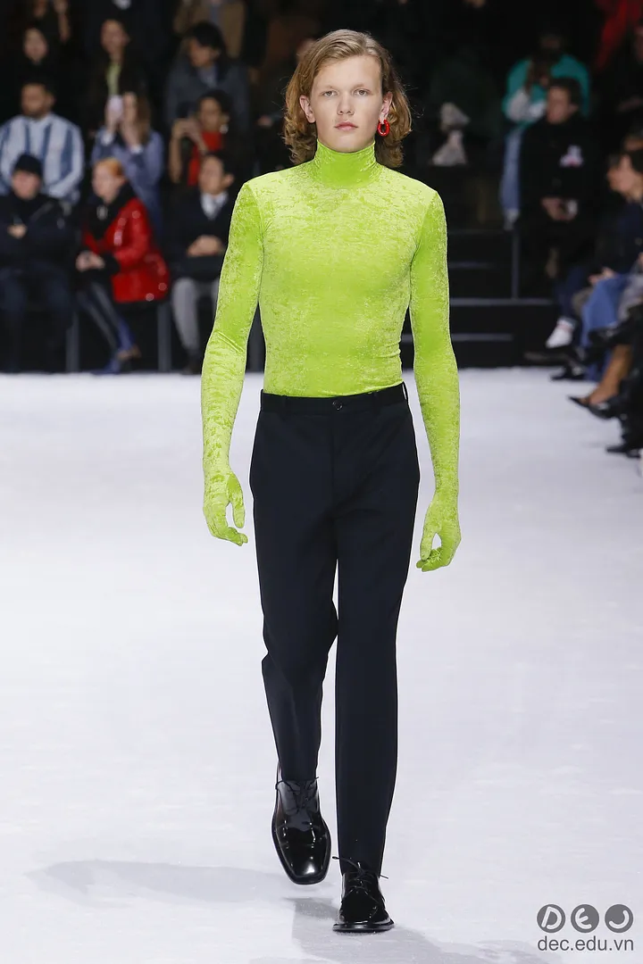 BS-thoi-trang -Ready-to-Wear -Balenciaga-Thu-Dong- 2018 4_zpsy86wllke.jpg