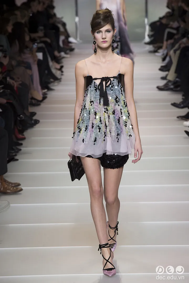 BST-thoi-trang-Armani-Prive-Xuan-2018-Couture 44_zpswmsw3v0t.jpg