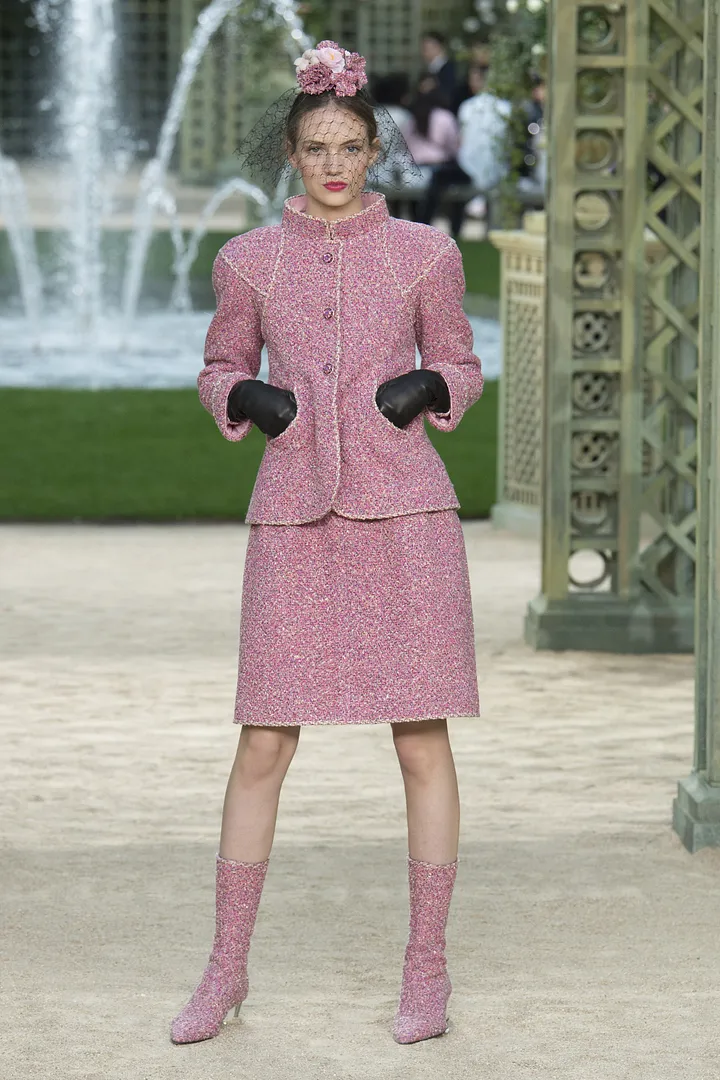 BST-thoi-trang-Chanel-Xuan-2018-Couture 15_zpse31u1v8x.jpg
