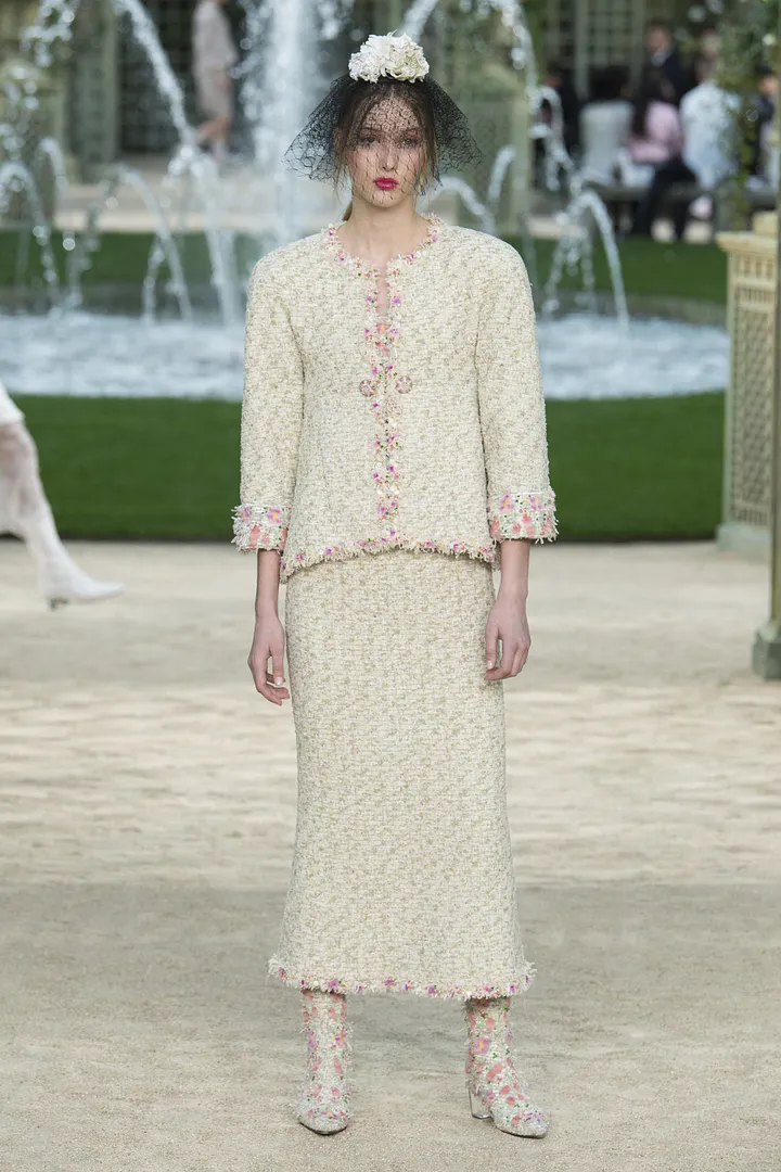 BST-thoi-trang-Chanel-Xuan-2018-Couture 16_zps6k6iqrq4.jpg