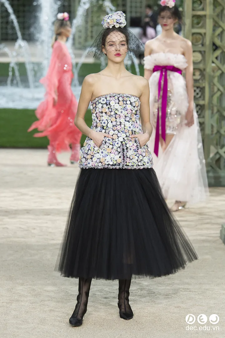  BST-thoi-trang-Chanel-Xuan-2018-Couture 34_zpsh4xod4yn.jpg