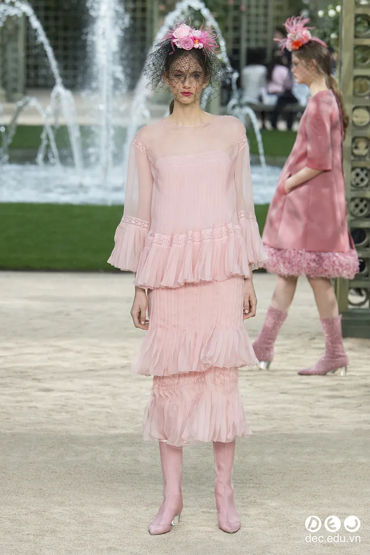BST-thoi-trang-Chanel-Xuan-2018-Couture 39_zps21pjgctb.jpg