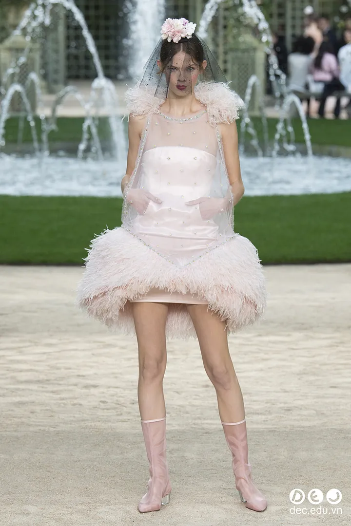 BST-thoi-trang-Chanel-Xuan-2018-Couture 51_zpstmnjueou.jpg