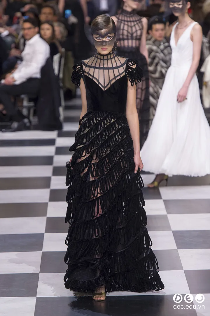 BST-thoi-trang-Dioir-xuan-2018-Couture 37_zpswyeprzn8.jpg