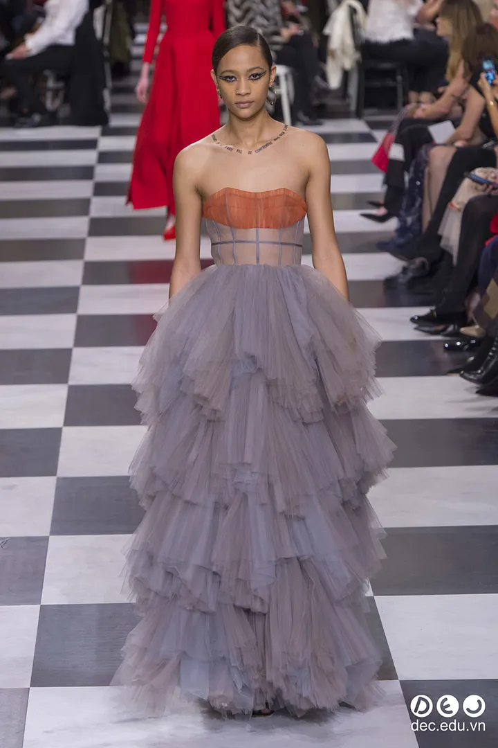 BST-thoi-trang-Dioir-xuan-2018-Couture 44_zpslpha5lwu.jpg