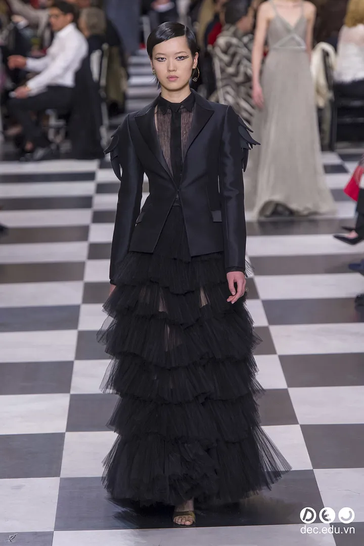 BST-thoi-trang-Dioir-xuan-2018-Couture 52_zpsinsn7w6n.jpg