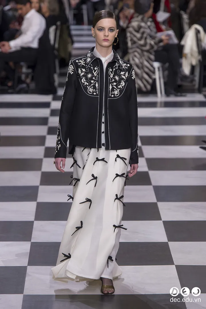 BST-thoi-trang-Dioir-xuan-2018-Couture 58_zps7poymn9u.jpg