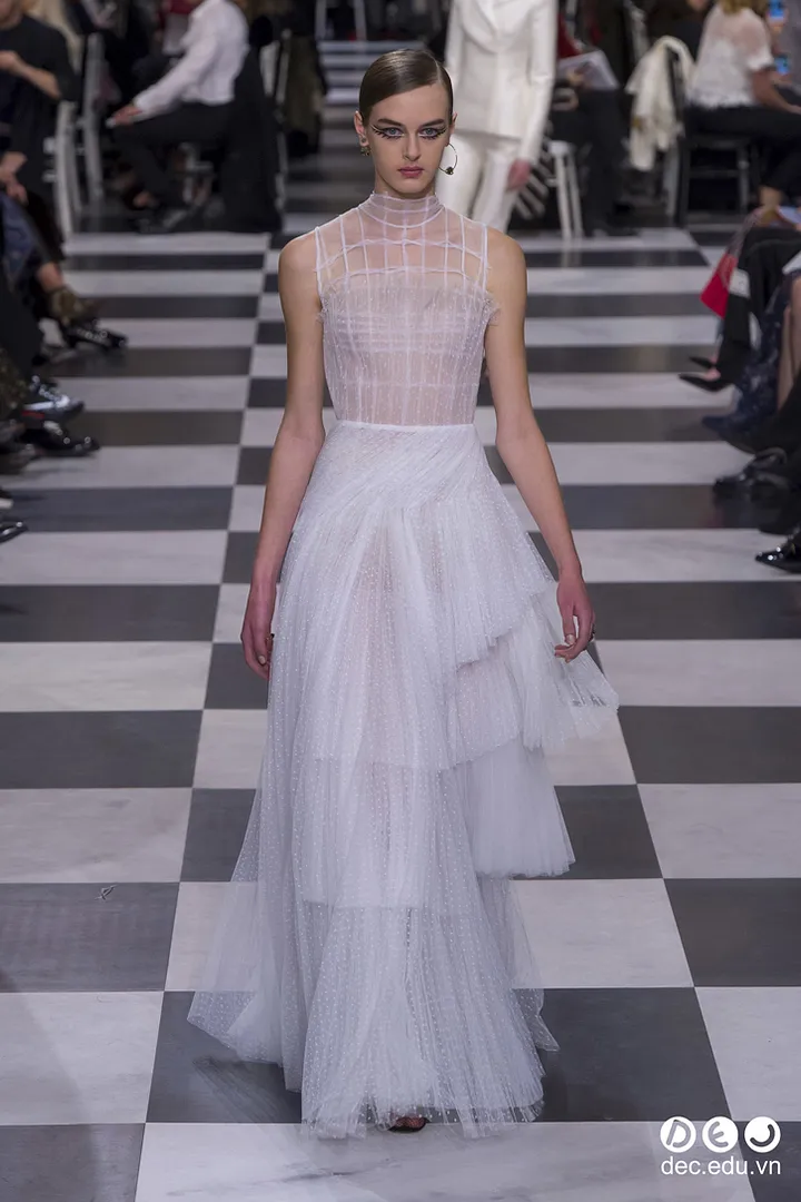 BST-thoi-trang-Dioir-xuan-2018-Couture 64_zps2ceren6c.jpg