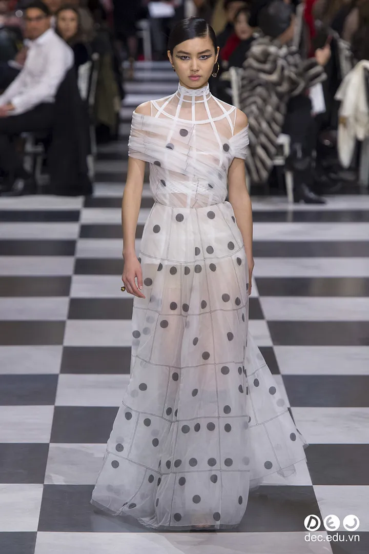 BST-thoi-trang-Dioir-xuan-2018-Couture 9_zpshdrq851r.jpg