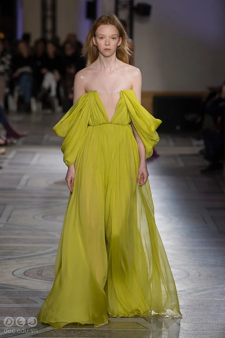 BST-thoi-trang-Giambattista-Xuan-2018-couture 32_zpsptsbkkxl.jpg