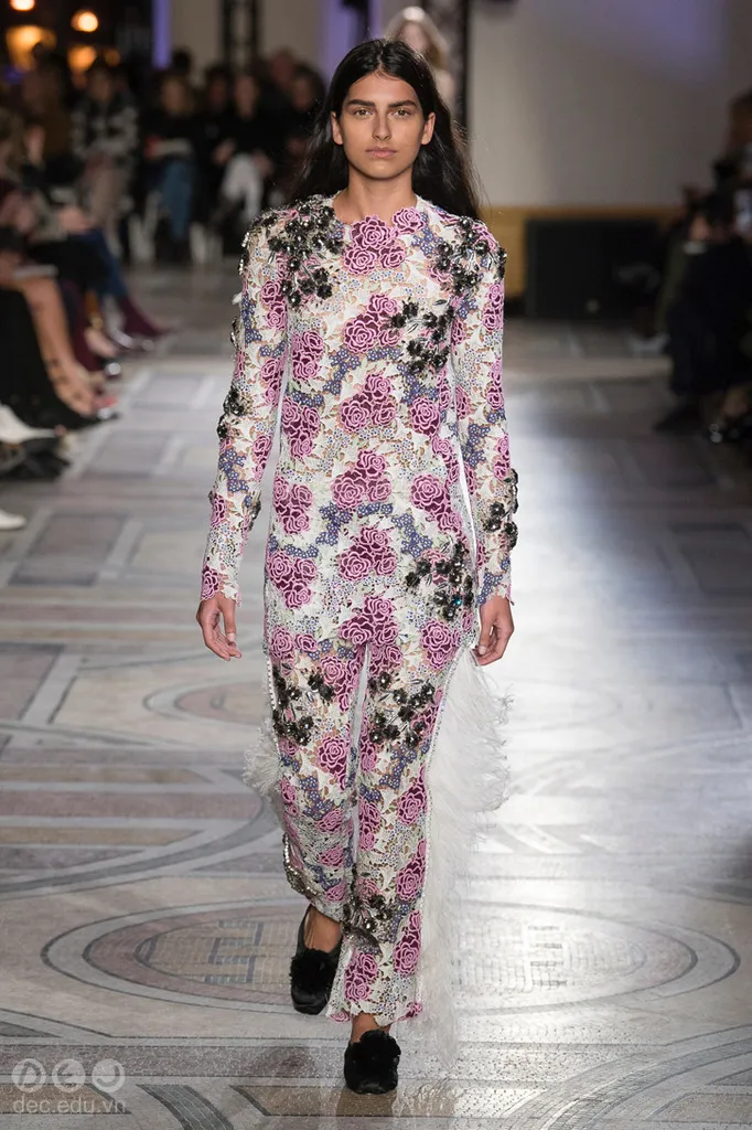 BST-thoi-trang-Giambattista-Xuan-2019-couture 18_zpsahsusnkc.jpg