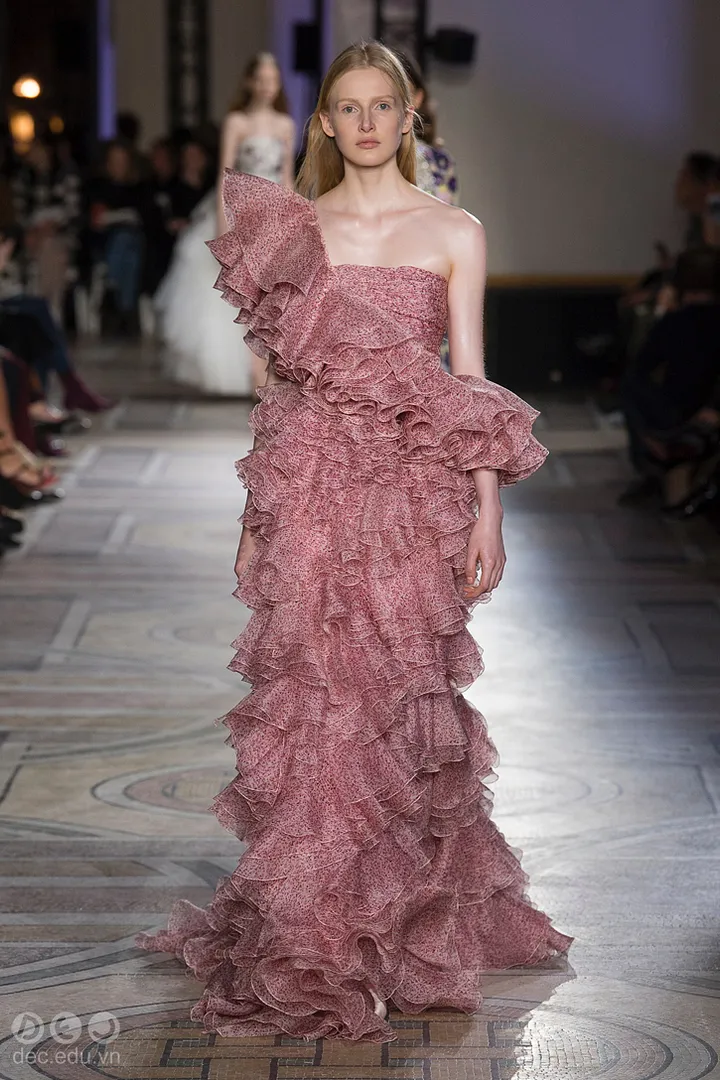  photo BST-thoi-trang-Giambattista-Xuan-2019-couture 6_zpsutudmbml.jpg