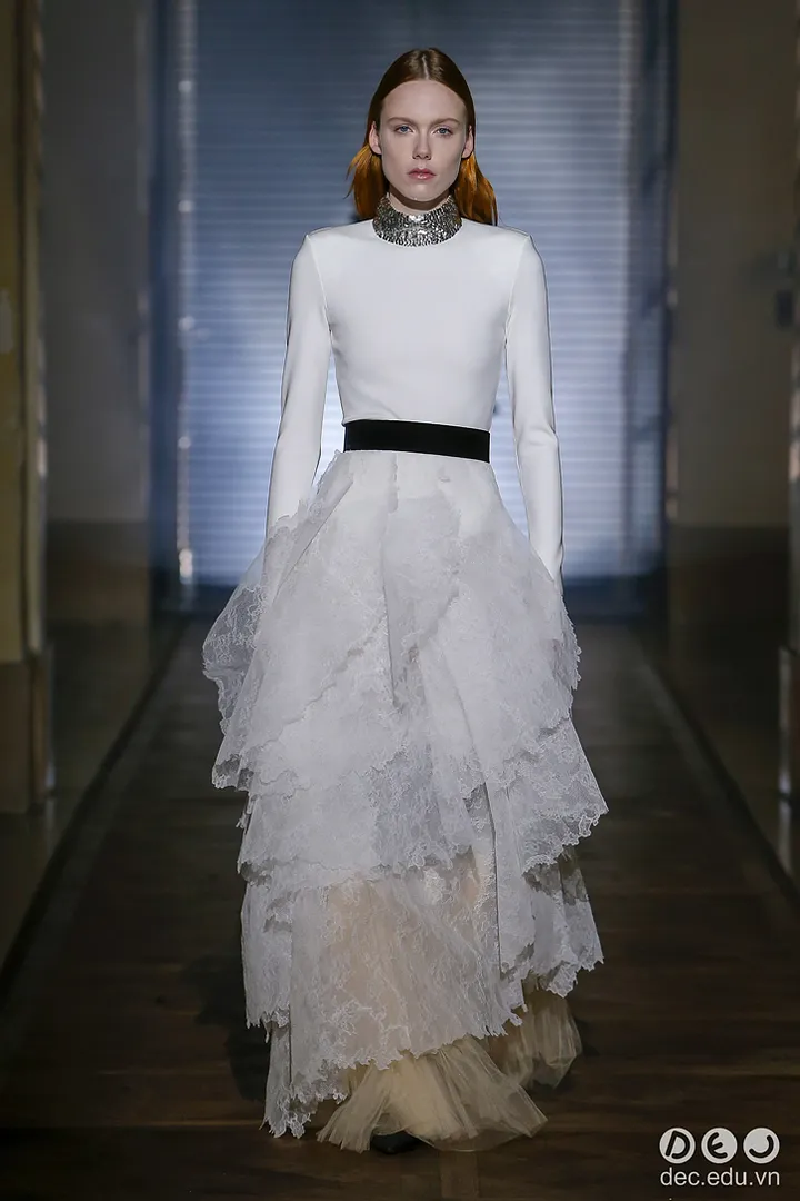 BST-thoi-trang-Givenchy-Xuan-2018-Couture 19_zpsxu4tcfib.jpg