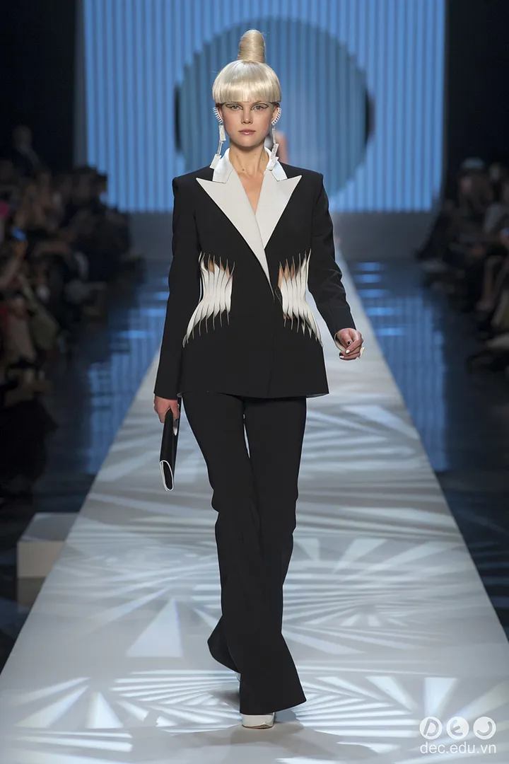  BST-thoi-trang-Jean-Paul-Gaultier-Xuan-2018-Couture 2_zps3jdoafrs.jpg