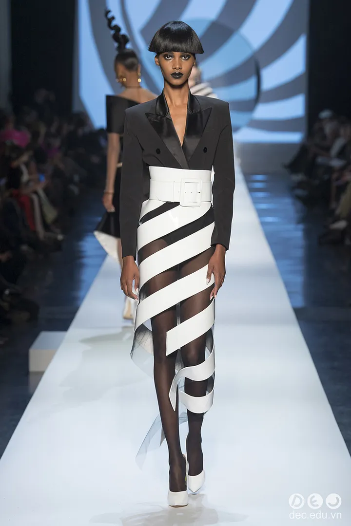 BST-thoi-trang-Jean-Paul-Gaultier-Xuan-2018-Couture 33_zpsoqvo2asl.jpg