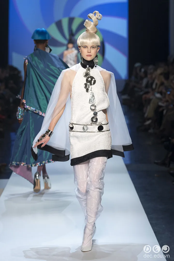 BST-thoi-trang-Jean-Paul-Gaultier-Xuan-2018-Couture 44_zpswsfzgsij.jpg