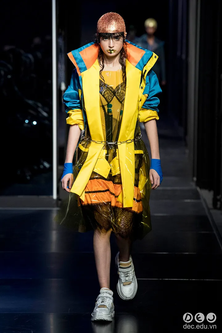 BST-thoi-trang-Maison-Margiela-Xuan-2018-Couture   3_zpszthb91lz.jpg