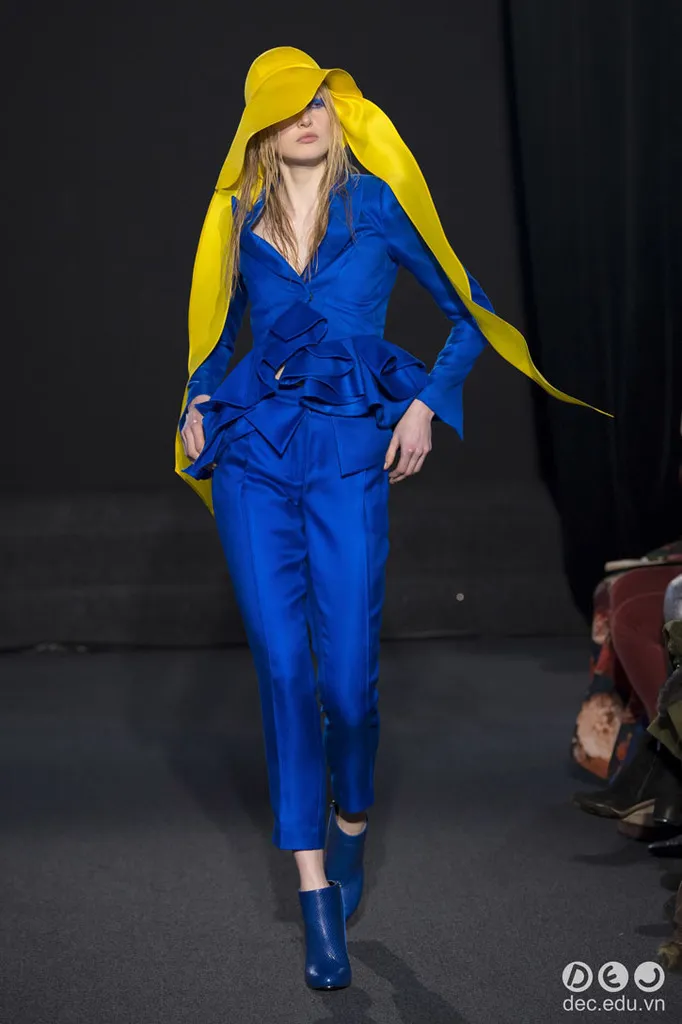  BST-thoi-trang-Ronald-van-der-kemp-Xuan-2018-couture 20_zpsxq8koomi.jpg