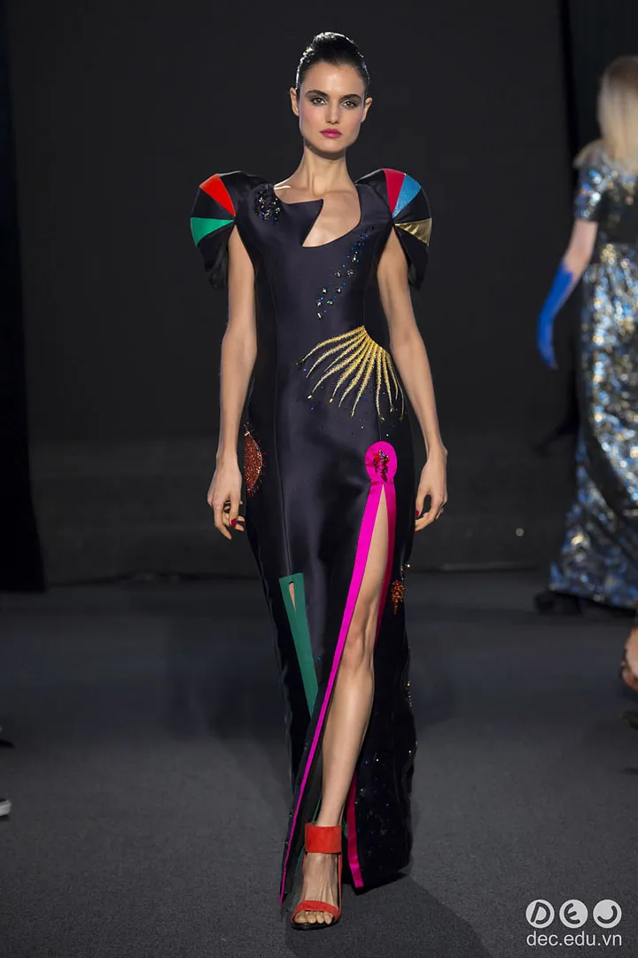 BST-thoi-trang-Ronald-van-der-kemp-Xuan-2018-couture 21_zps3vjedq17.jpg