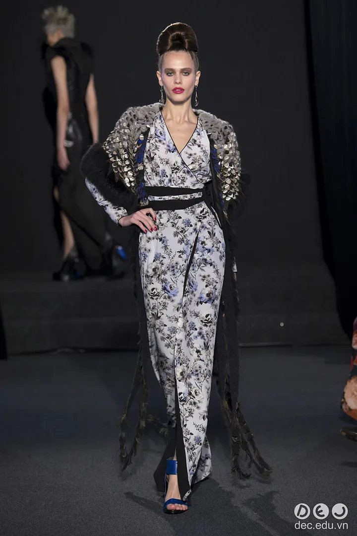 BST-thoi-trang-Ronald-van-der-kemp-Xuan-2018-couture 26_zpsrvkgbj2f.jpg