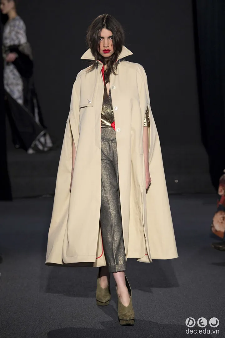 BST-thoi-trang-Ronald-van-der-kemp-Xuan-2018-couture 29_zpslhcdxyy2.jpg