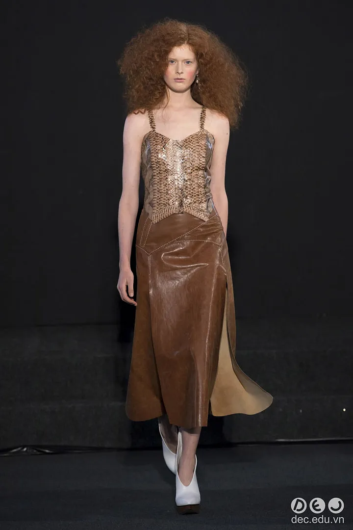 BST-thoi-trang-Ronald-van-der-kemp-Xuan-2018-couture 5_zpsdkvqwmnx.jpg