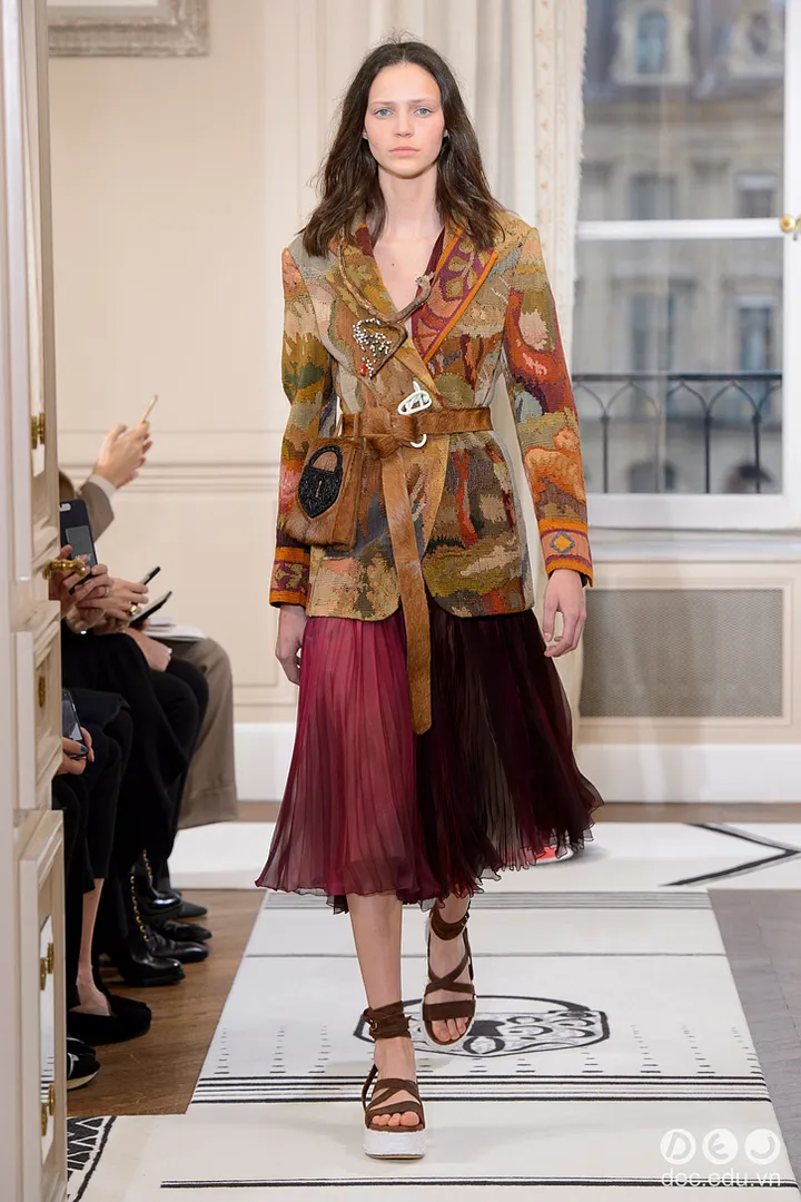 BST-thoi-trang-Schiaparelli-Xuan-2018-Couture 14_zpssubhz7xm.jpg