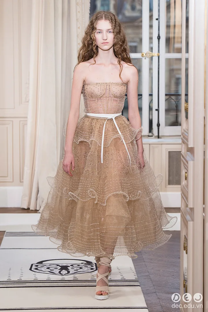 BST-thoi-trang-Schiaparelli-Xuan-2018-Couture 19_zpsssho9d1z.jpg