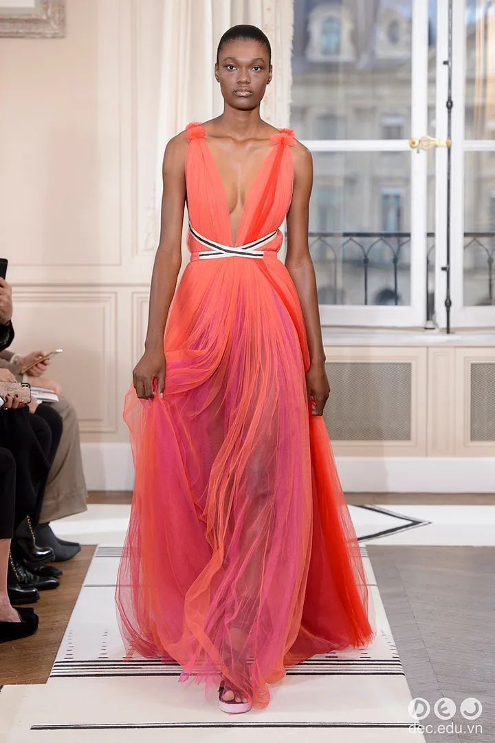 BST-thoi-trang-Schiaparelli-Xuan-2018-Couture 26_zpshhlzytdt.jpg