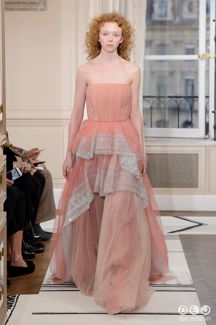 BST-thoi-trang-Schiaparelli-Xuan-2018-Couture 27_zpstomdffoe.jpg