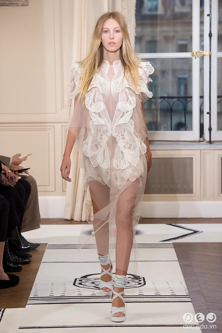 BST-thoi-trang-Schiaparelli-Xuan-2018-Couture 39_zpsl5vb3sns.jpg