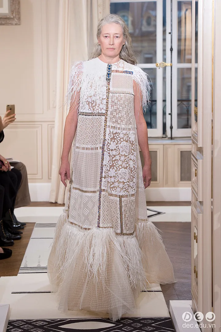  BST-thoi-trang-Schiaparelli-Xuan-2018-Couture 40_zpsfejaefc3.jpg