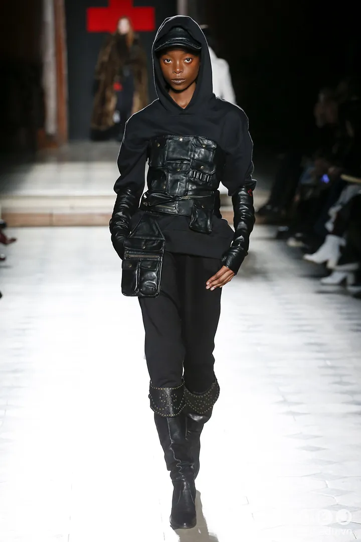  BST-thoi-trang-a-f-vandervorst-Xuan-2018-couture 10_zpseqqbl2qc.jpg