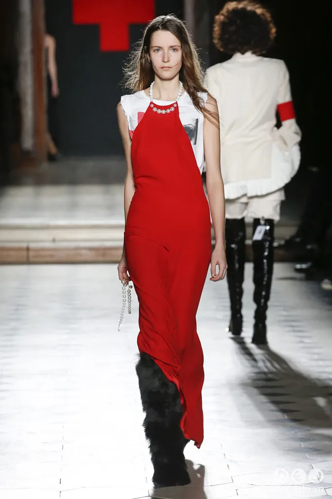 BST-thoi-trang-a-f-vandervorst-Xuan-2018-couture 14_zpszyrttpor.jpg