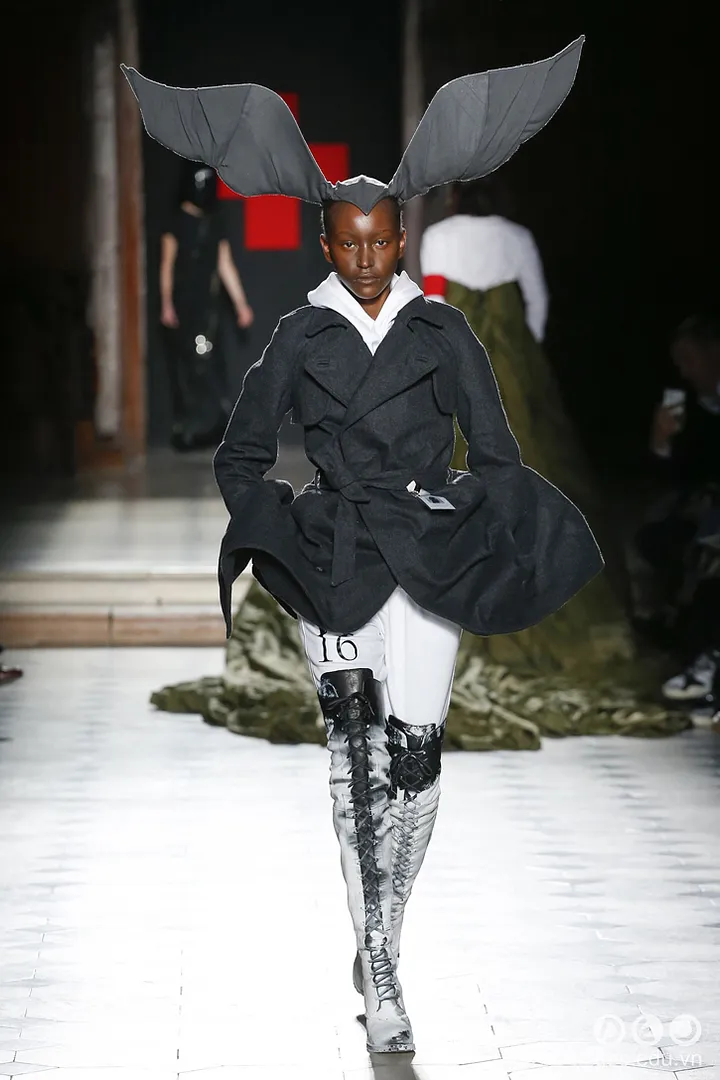 BST-thoi-trang-a-f-vandervorst-Xuan-2018-couture 34_zpsnxdekxa5.jpg