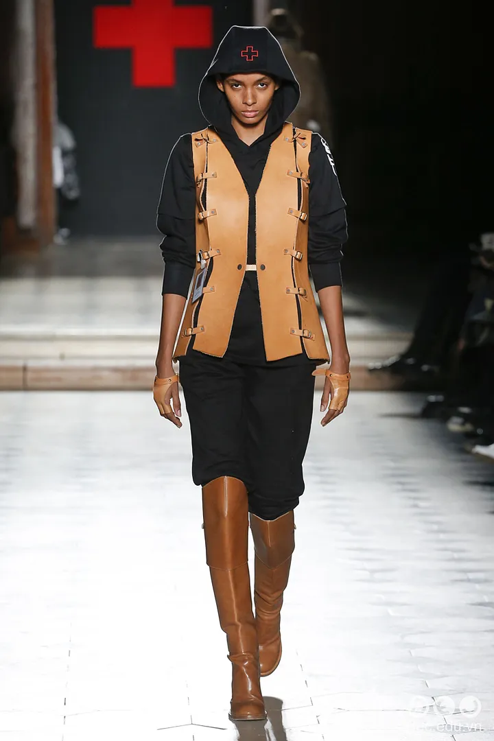 BST-thoi-trang-a-f-vandervorst-Xuan-2018-couture 6_zpskkiffdkh.jpg