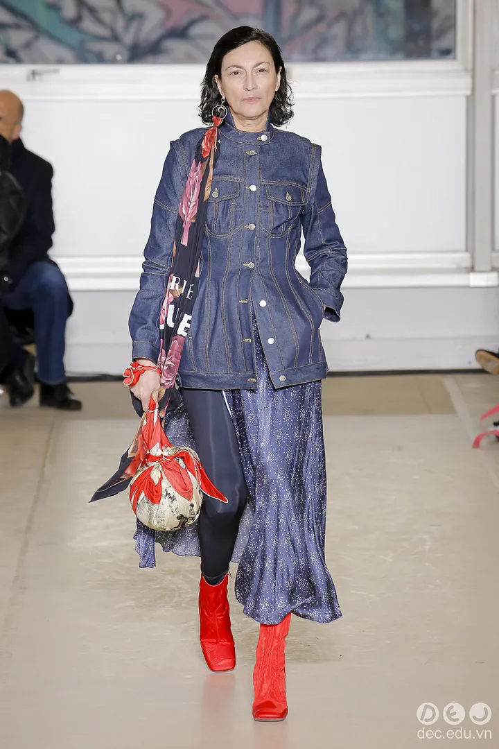 BST-thoi-trang-ready-to-wear-marine-Serre-Thu-Dong-2018 14_zpslzqj1eao.jpg