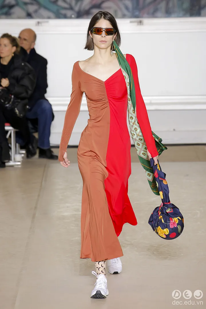 BST-thoi-trang-ready-to-wear-marine-Serre-Thu-Dong-2018 19_zpsacprycxy.jpg