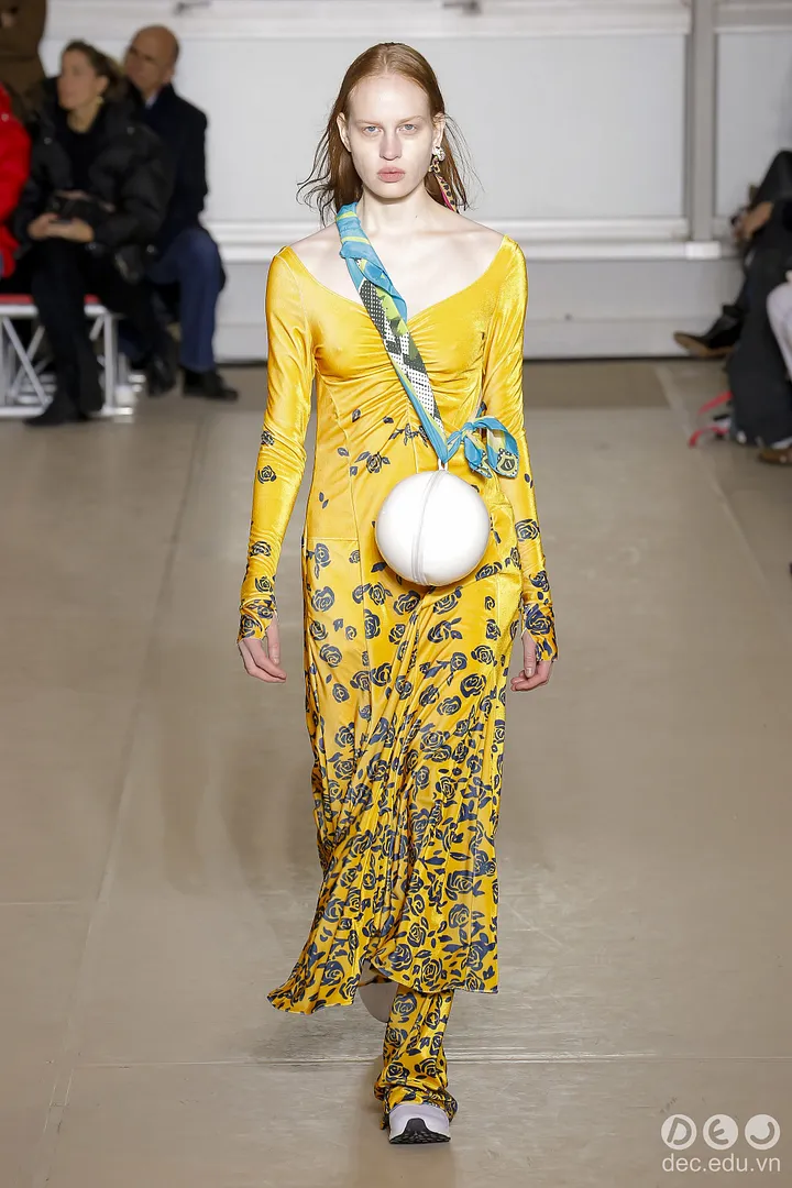 BST-thoi-trang-ready-to-wear-marine-Serre-Thu-Dong-2018 20_zpsu59mtdlf.jpg