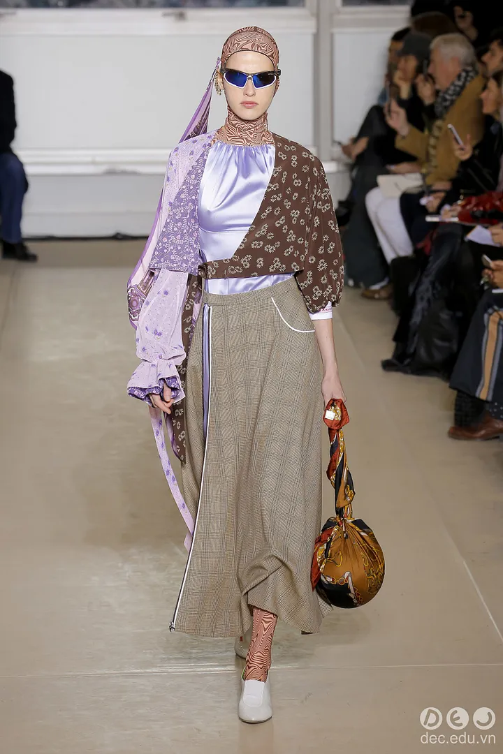 BST-thoi-trang-ready-to-wear-marine-Serre-Thu-Dong-2018 25_zpska9nwuwy.jpg