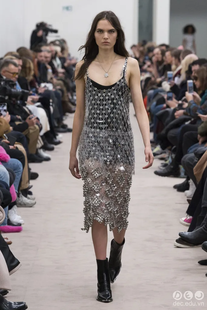 BST-thoi-trang-ready-to-wear-paco-rabanne-thu-dong-2018 1_zpsdfvr6fy5.jpg
