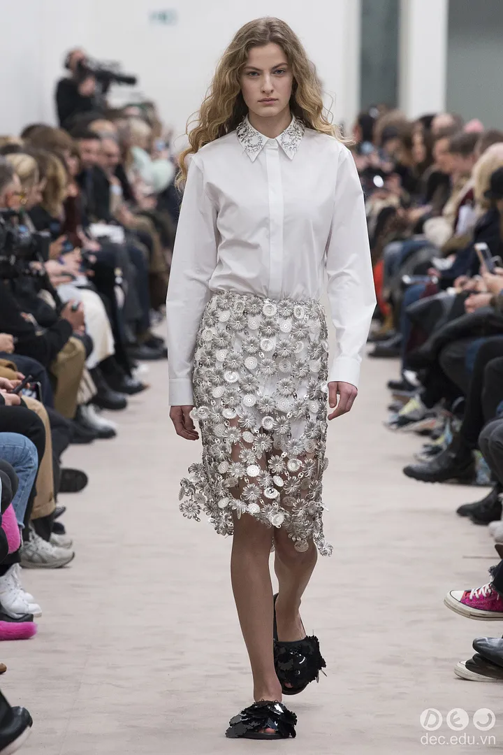 BST-thoi-trang-ready-to-wear-paco-rabanne-thu-dong-2018 4_zpsb4h9siyq.jpg