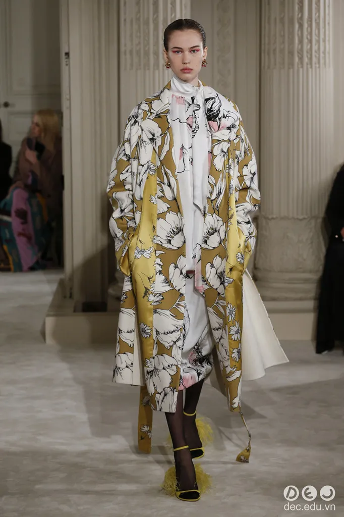 BST-thoi-trang-valentino-Xuan-2018-Couture 13_zps2vybyk4s.jpg