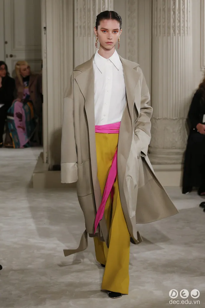 BST-thoi-trang-valentino-Xuan-2018-Couture 16_zps6ronpqrn.jpg