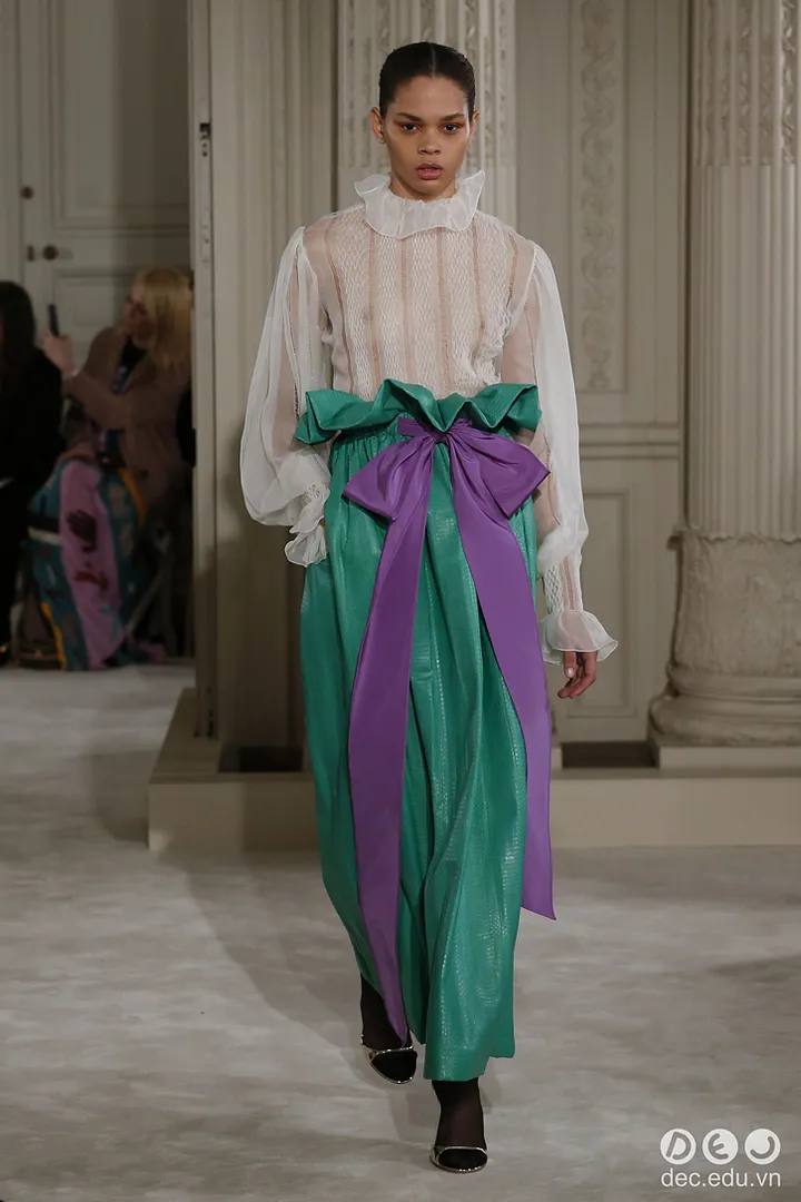 BST-thoi-trang-valentino-Xuan-2018-Couture 20_zpsjdgaa1ol.jpg