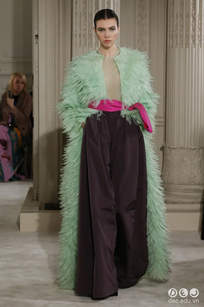 BST-thoi-trang-valentino-Xuan-2018-Couture 22_zpsptib1f3i.jpg